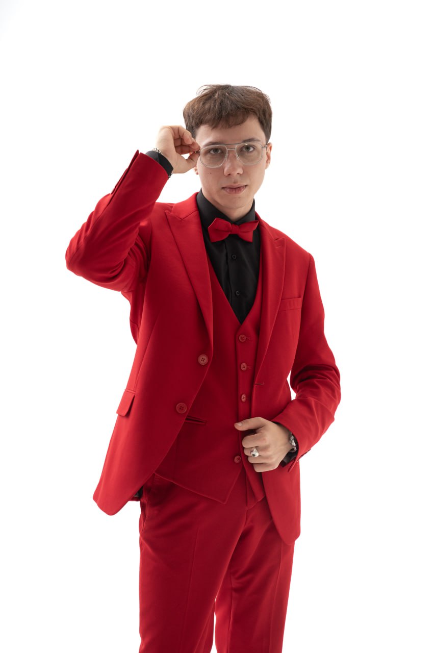 Игорь Петров